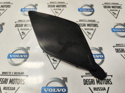 Крышка буксировочного крюка переднего бампера Volvo XC60 \\ 18- \\ SWParts SW39846406