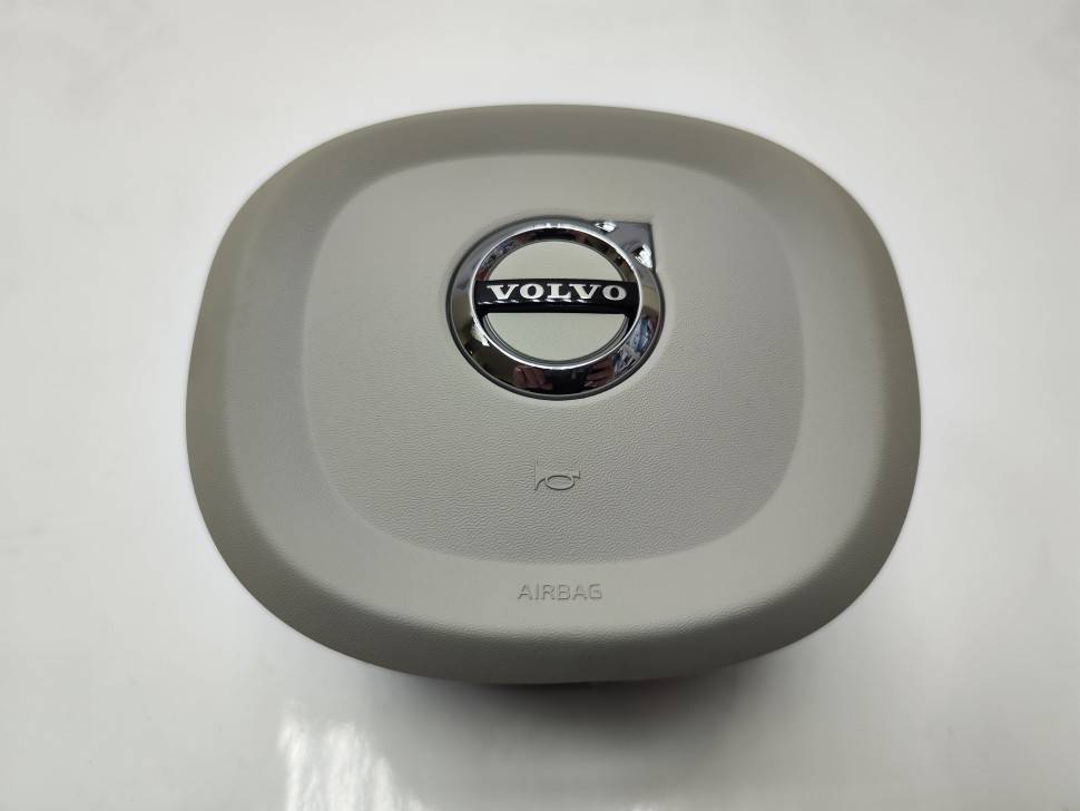 Подушка безопасности в руль XC90 II, XC60 II, S60 III, S90 II \\ VOLVO Original 39834727-WAB