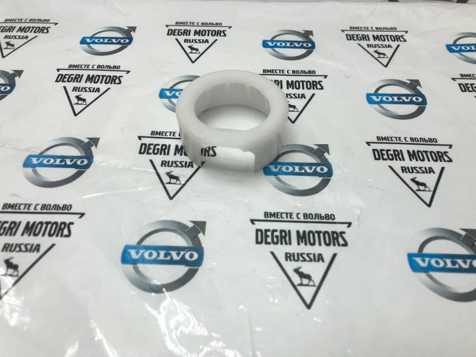 Шаровое гнездо кулисы мкпп C70, S60, S70, V70, V70XC \\ VOLVO Original 9183909