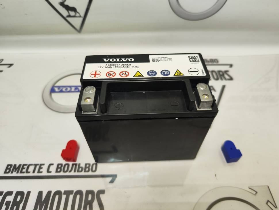 Аккумуляторная батарея вспомогательная АКБ 12V 10Ah 170A \\ VOLVO Original 31358957