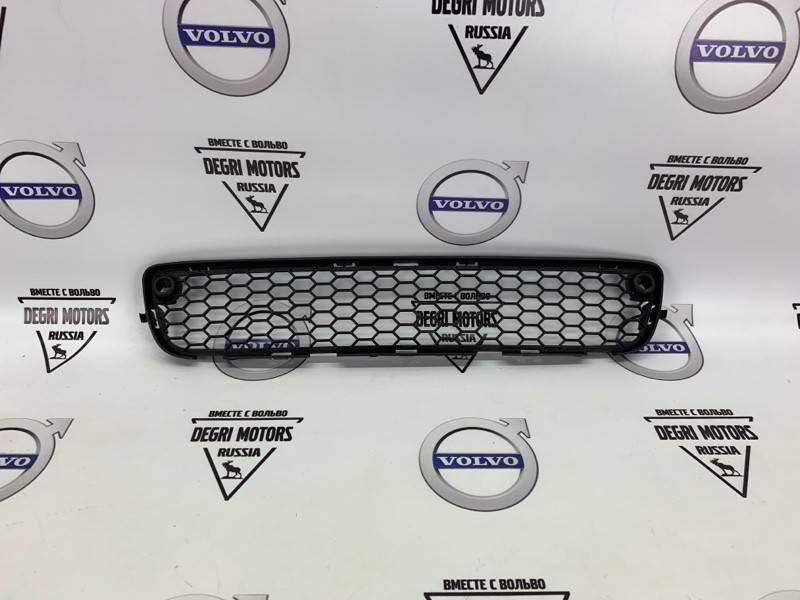 Решетка переднего бампера центральная нижняя Вольво S80 II S80L II \\ с парктрониками \\ SW-Parts SW30744113