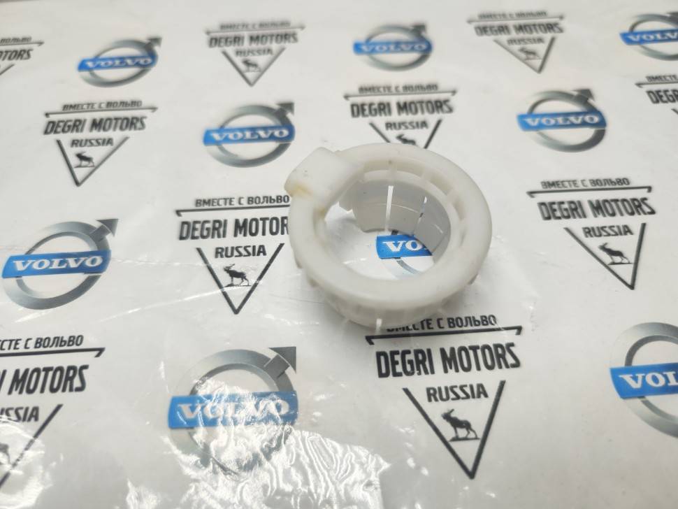 Шаровое гнездо кулисы мкпп C70, S60, S70, V70, V70XC \\ VOLVO Original 9183910
