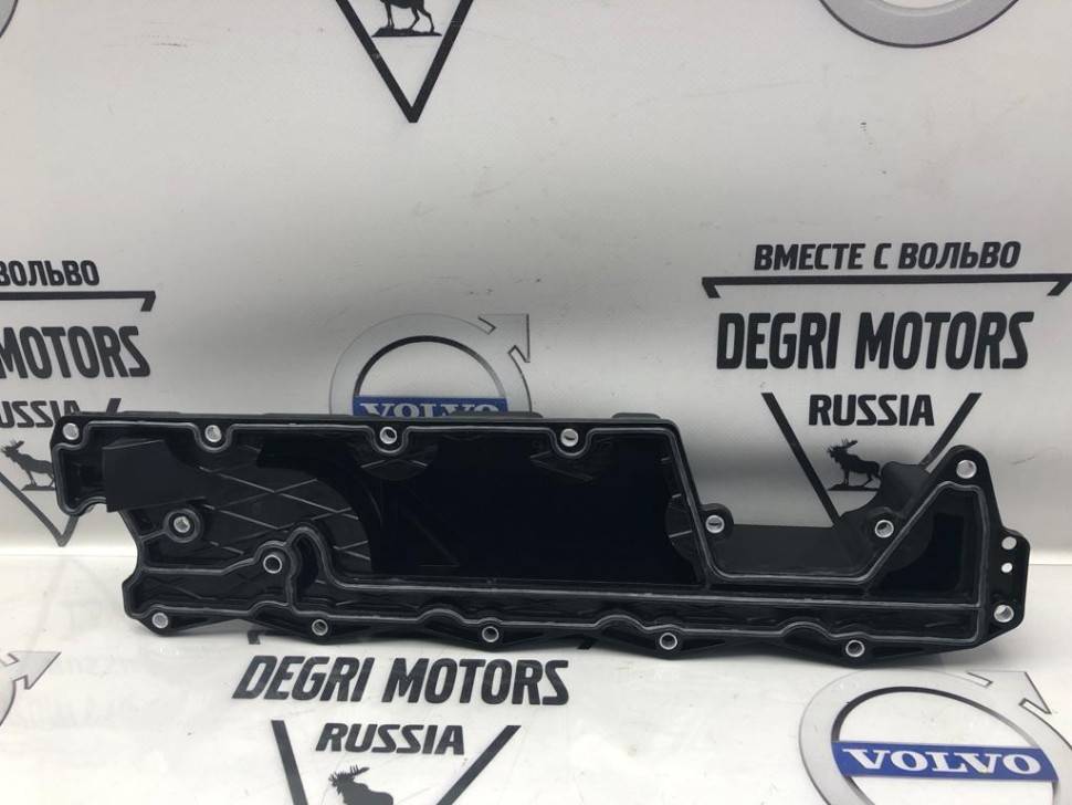 Корпус бачка рециркуляции картерных газов Вольво \\ B6304Txx, B6324Sxx \\ VOLVO Original