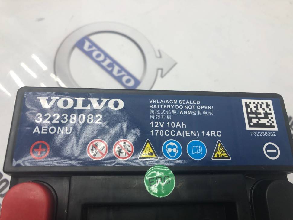Аккумуляторная батарея вспомогательная АКБ 12V 10Ah 170A \\ VOLVO Original 32238082