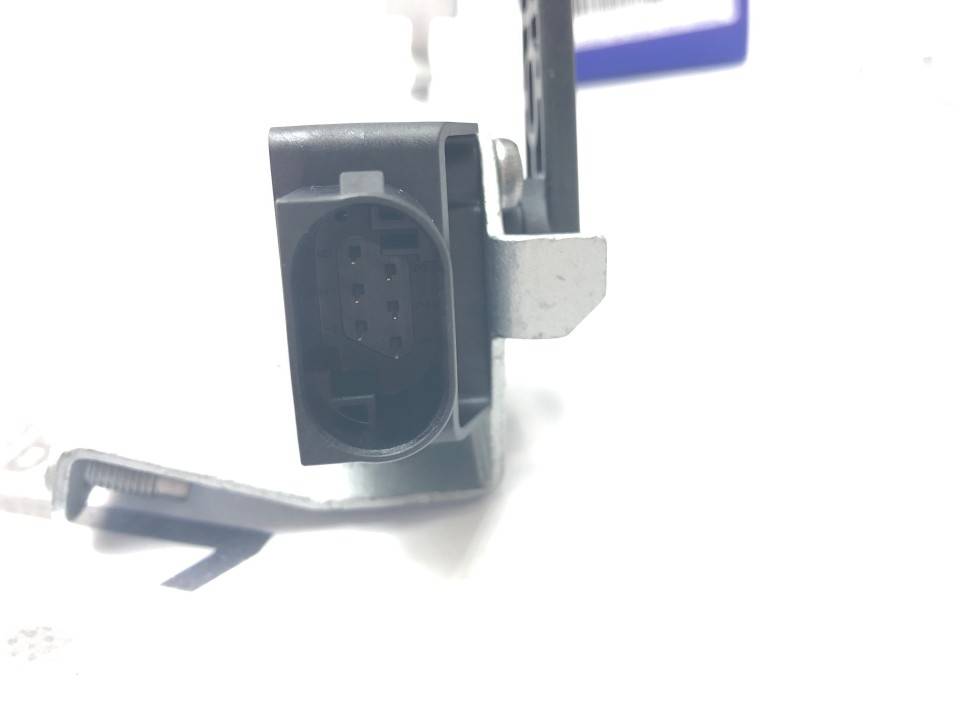 Датчик положения кузова задний левый VOLVO S60 II, S80 II, XC70 II, XC60 \\ VOLVO Original 31288273