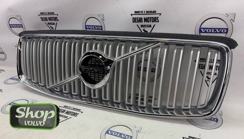 Решетка радиатора Вольво XC90 II \\ под камеру \\ SWparts SW31425936