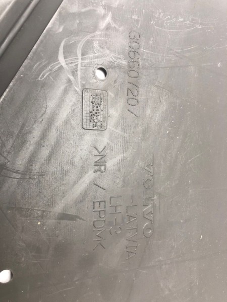 Коврик резиновый водительский "grey" Volvo S60 \\ VOLVO Original 39998290