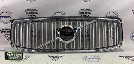 Решетка радиатора Вольво XC90 II \\ под камеру \\ VOLVO Original 31425936