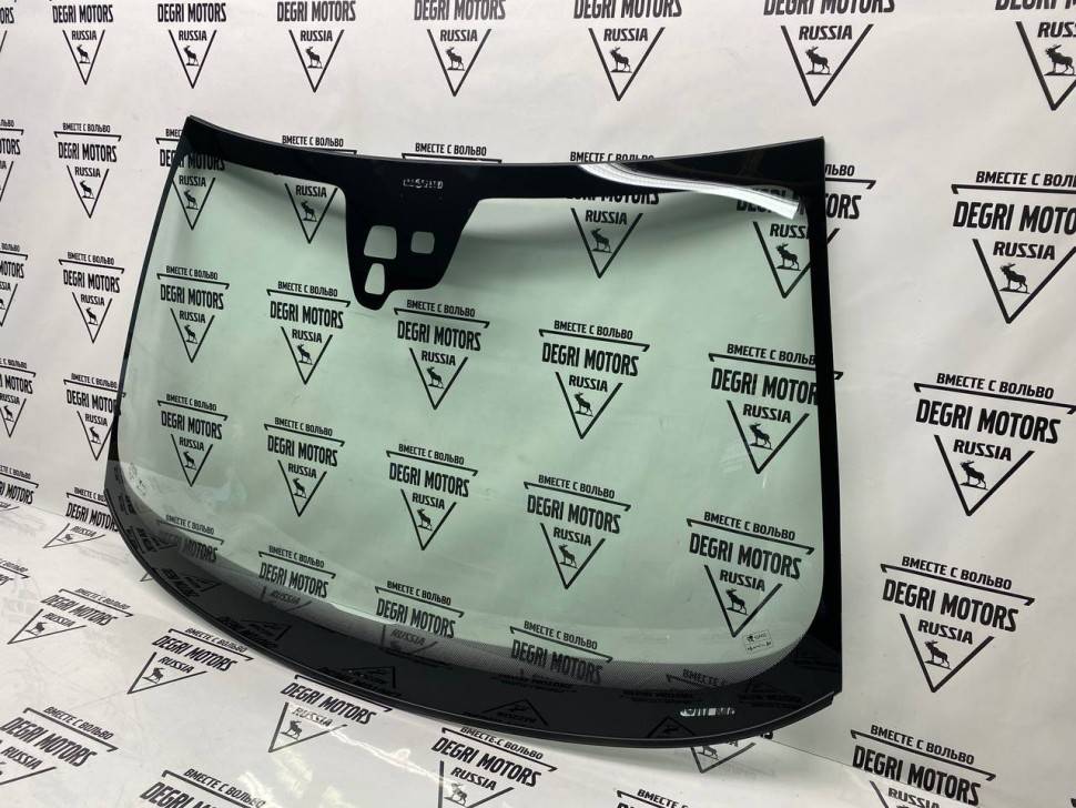 Стекло лобовое с установочным к-том VOLVO S80 II, V70 III, XC70 II \\ VOLVO Original 31298749
