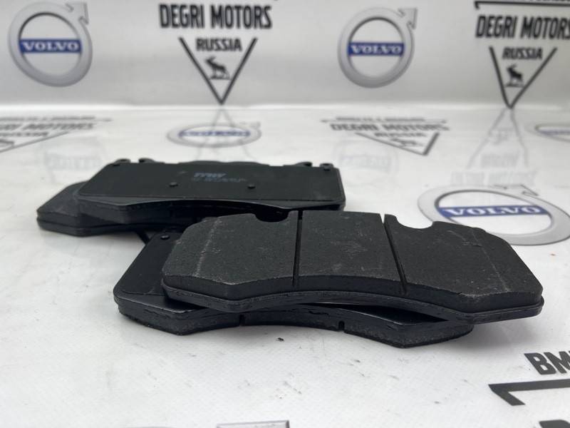 Колодки тормозные к-кт передние LAND ROVER Discovery IV (LA/L319) Range Rover III (LM/L322) Range Rover IV (LG/L405) Range Rover Sport (LS/L320) Range Rover Sport II (LW/L494) TRW GDB1834