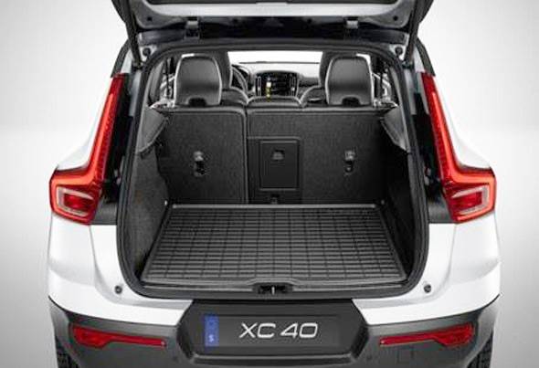Ковер багажника пластиковый &quot;Charcoal&quot; VOLVO XC40 18- \\ VOLVO Original 31470992