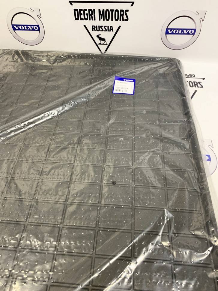 Ковер багажника пластиковый &quot;Charcoal&quot; VOLVO XC40 18- \\ VOLVO Original 31470992