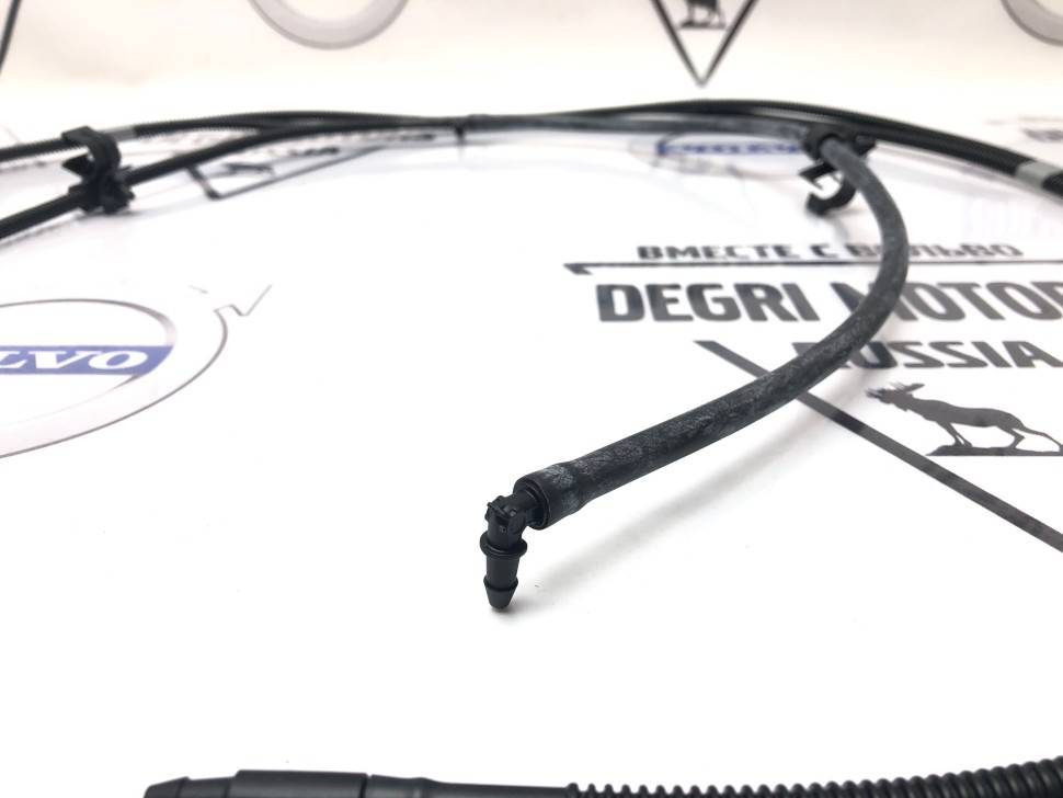 Шланг омывателя лобового стекла \\ VOLVO Original 31425851