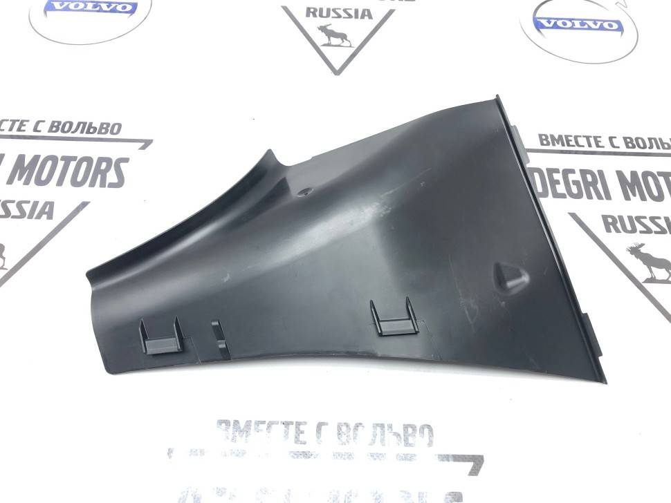 Панель угловая правая Volvo XC90 \\ VOLVO Original 8693157