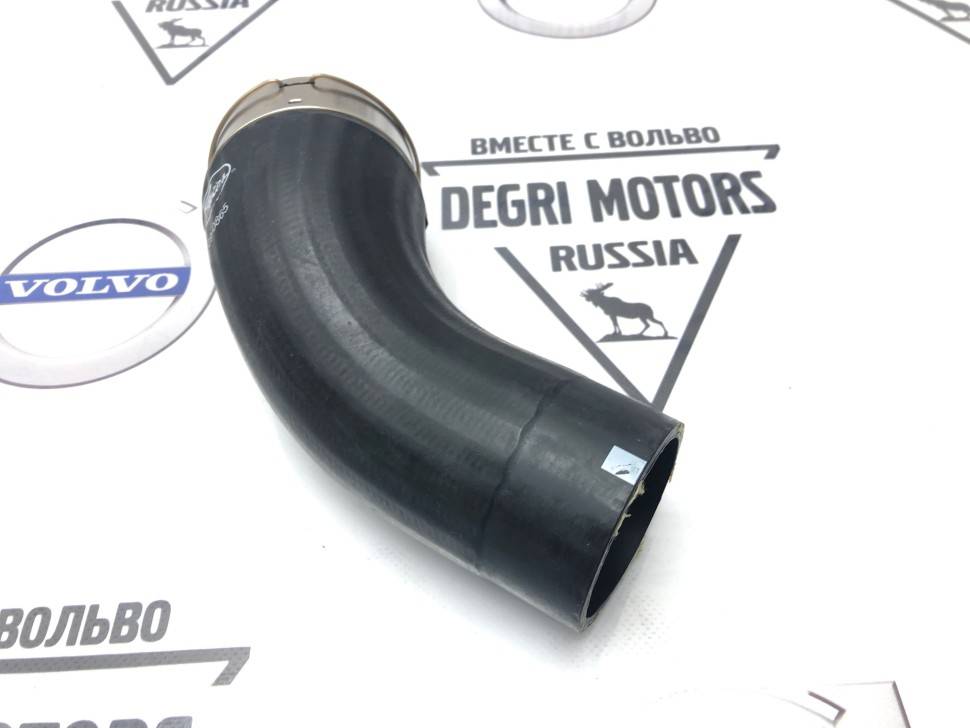 Патрубок турбокомпрессора на дроссель ​Volvo S60 II, S60 III, S60CC, V60, S80 II, S90 II, V90 II, V40, V40CC, V60 II, V60CC II, V60CC, V70 III, V90CC, XC60 II, XC60, XC90 II \\ GATES 09-0865