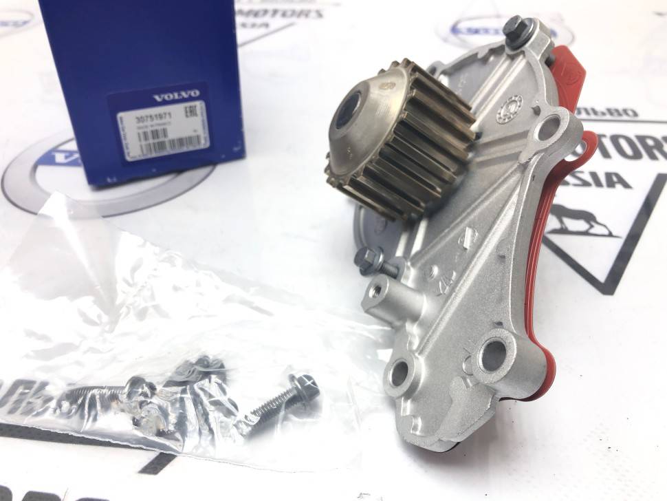 Помпа системы охлаждения C30, S40 II, S60 II, V40 CC, V50, V60 \\ VOLVO Original 30751971