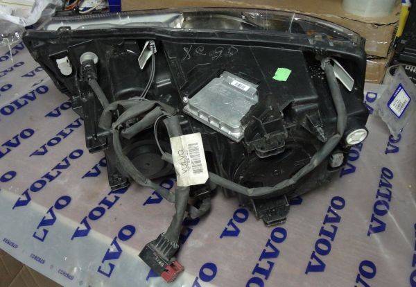 Фара правая в сборе адаптивная Б/У для Вольво ХС90 \\ 2011-2014 \\ VOLVO (Original) 31290893BU