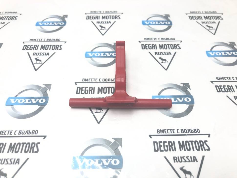 Держатель заднего сиденья Volvo V70 II, XC70 \\ VOLVO Original 9467652