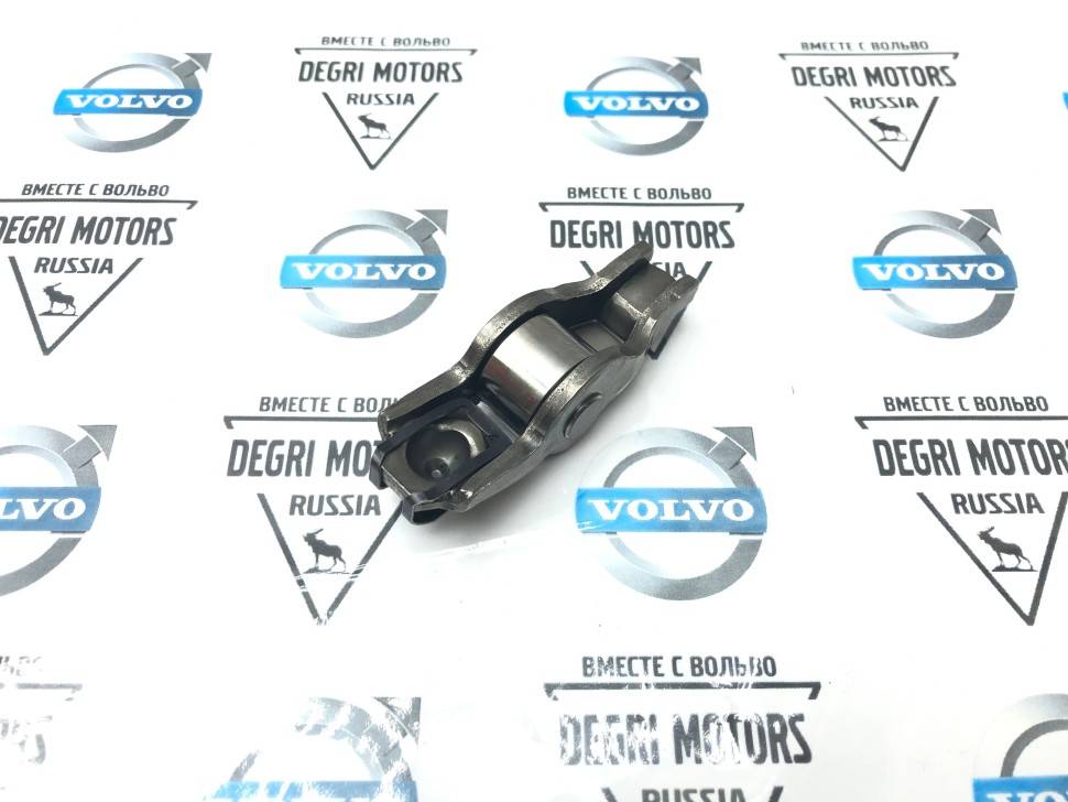 Коромысло клапана двигателя Volvo D4204Txx \\ VOLVO Original 31401339