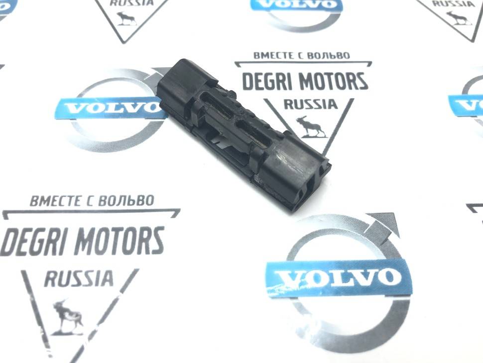Держатель молдинга крыши Volvo S60, S80, V70 II, XC70 \\ VOLVO Original 8622906