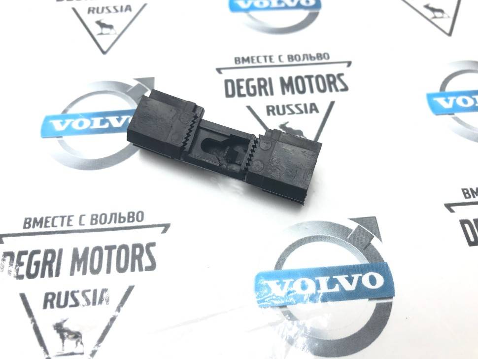 Держатель молдинга крыши Volvo S60, S80, V70 II, XC70 \\ VOLVO Original 8622906