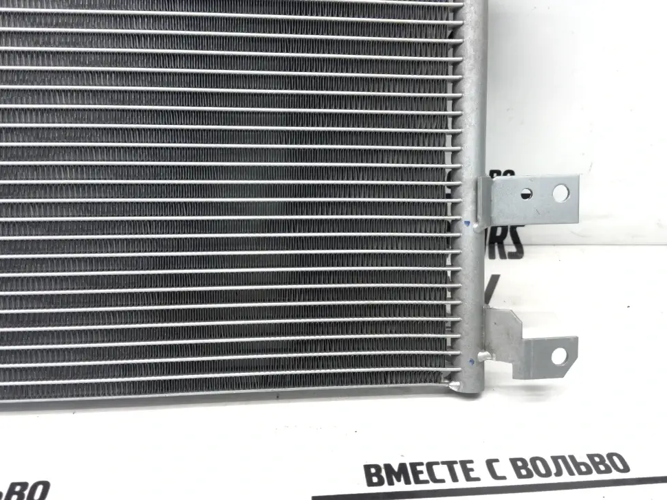 Радиатор кондиционера VOLVO S60, S80, XC70 \\ с 2005 г.в. \\ SW Parts SW31267200