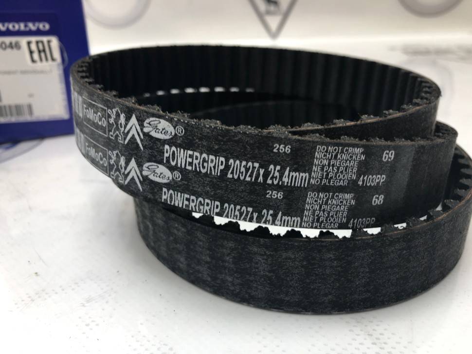 Комплект ремня ГРМ VOLVO S40 II, V40CC, S60 II \\ D4162T \\ VOLVO Original 31370046