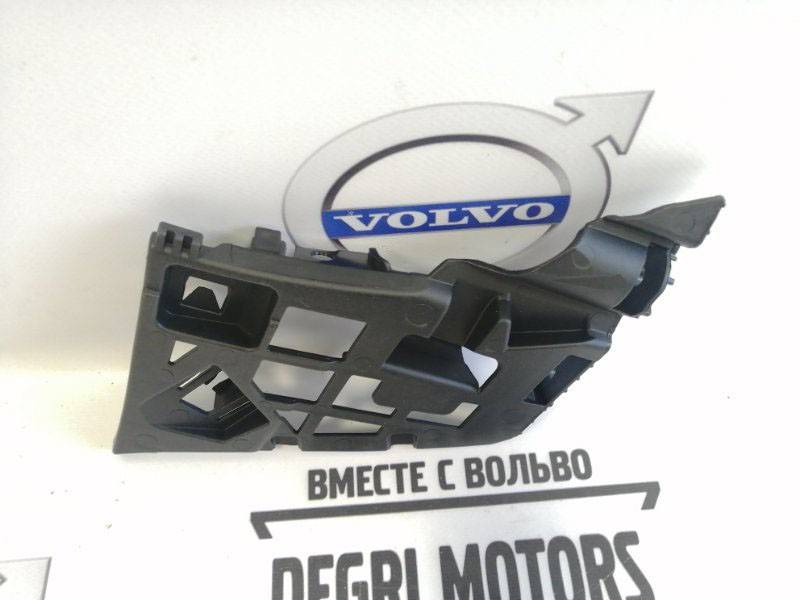 Кронштейн переднего бампера правый Volvo S90 V90 \\ 2017-2022 \\ SWParts SW31383285