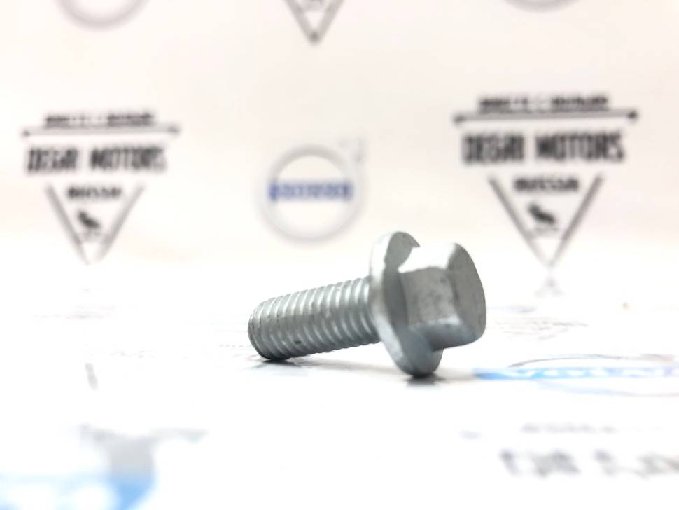 Болт М8х20 мм фланцевый \\ VOLVO Original 985186