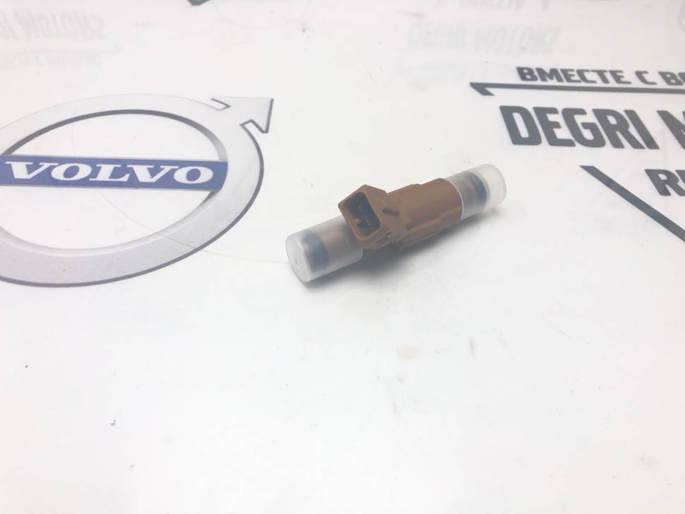 Форсунка бензиновая S60/80/V70/XC 99-09, S/V70 99-00 Турбо \\ BOSCH 0 280 155 831