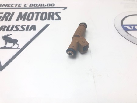 Форсунка бензиновая S60/80/V70/XC 99-09, S/V70 99-00 Турбо \\ BOSCH 0 280 155 831