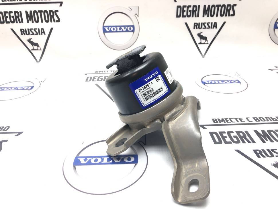 Опора двигателя правая VOLVO S60 II, V70 III, XC70 II, S80 II, XC60 \\ B6304Txx, B6324Sxx \\ VOLVO Original 31257674