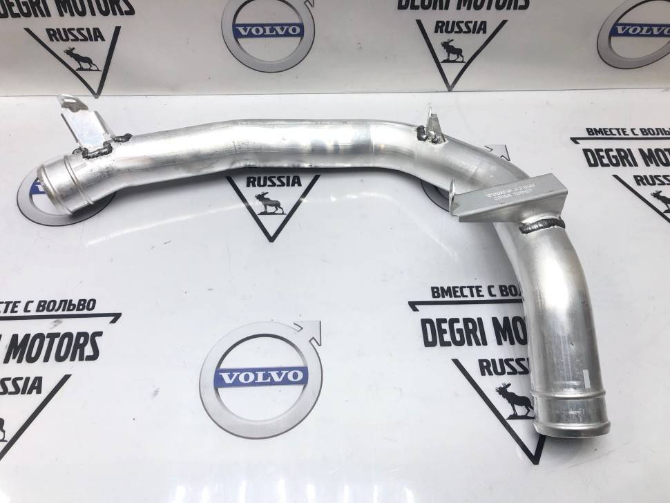 Патрубок воздуха интеркулера Volvo S60 II, S80 II, XC60, XC70 II \\ VOLVO Original 31370489