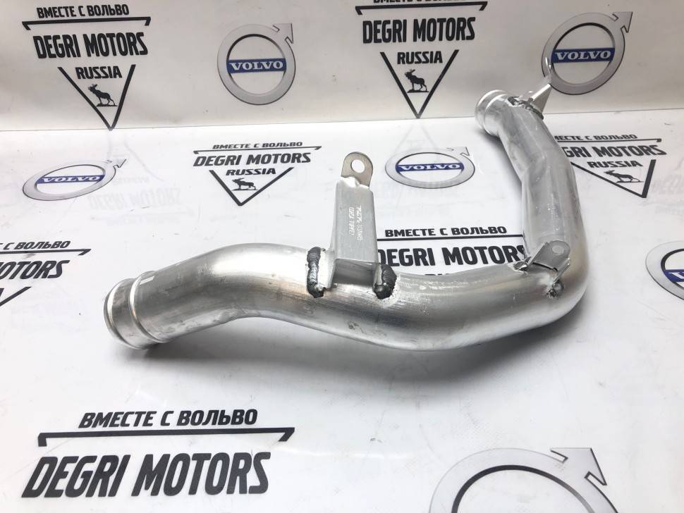 Патрубок воздуха интеркулера Volvo S60 II, S80 II, XC60, XC70 II \\ VOLVO Original 31370489
