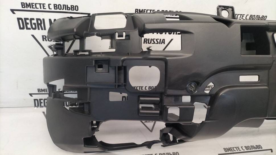 Пластиковый усилитель переднего бампера Вольво ХС90 \\ 2007-2014 \\ SWPARTS SW30796614