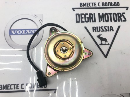 Мотор вентилятора охлаждения двигателя Volvo S40, V40 (-2004) \\ VOLVO Original 30862190