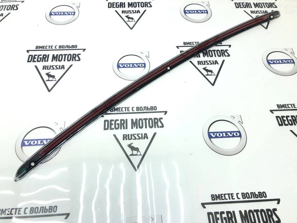 Молдинг 5-й двери VOLVO XC60 \\ 14- \\ VOLVO Original 31333812