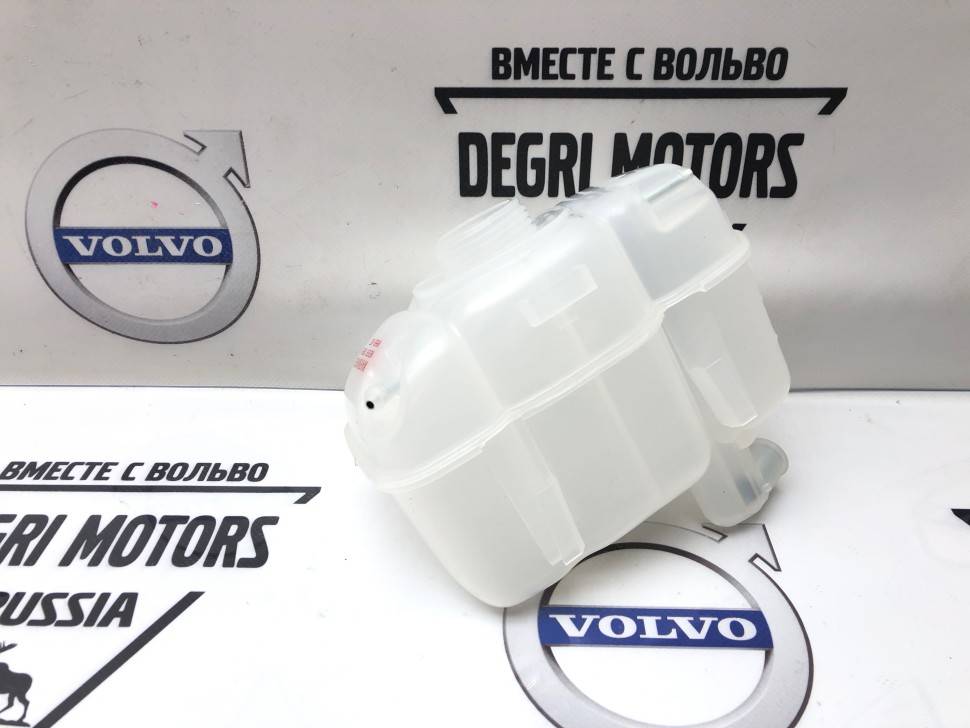 Расширительный бачок VOLVO S80 (-06), XC90 \\ GParts VO30760100