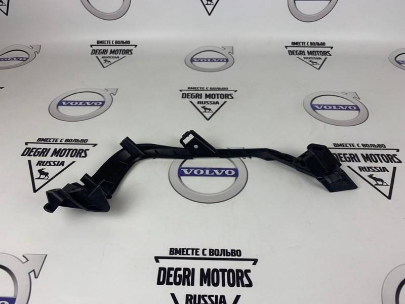 Кроншейн переднего бампера правый VOLVO XC90 II SWParts SW31383680