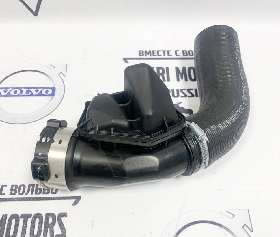 Резонатор интеркуллера Вольво XC90 II, XC60 II, XC40 \\ VOLVO Original 32325480