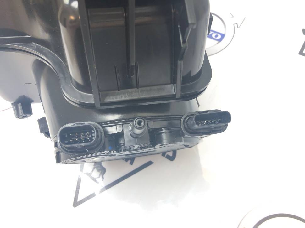 Бак насос AdBlue мочевины Volvo XC60 II, S90 II, V90CC, V60 II, V60CC \\ VOLVO Original 31405814