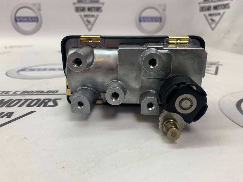 Актуатор турбины Вольво XC90 2.4 дизель \\ D5244T4 \\ SWParts G-026