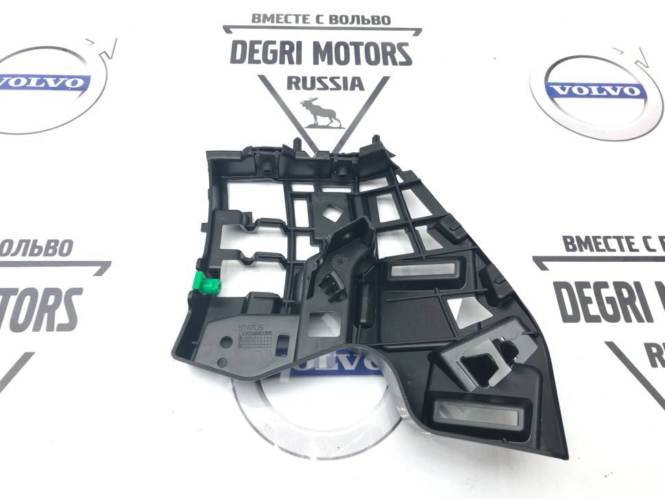 Кронштейн переднего бампера левый \\ VOLVO 31353403