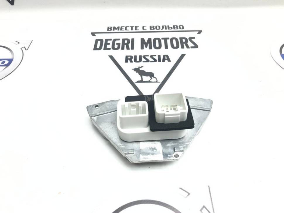 Резистор моторчика печки Volvo S60, S80, V70 II, XC70, XC90 \\ GParts VO8693262