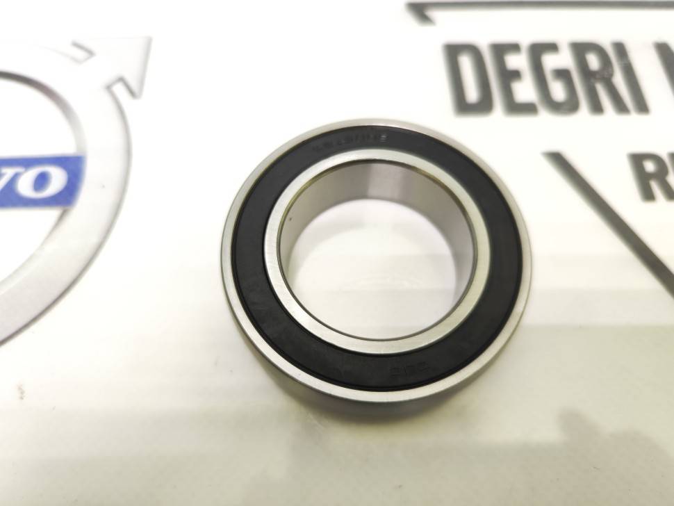 Подшипник правого привода Volvo C30, C70 II, S40 II, S60 II, S80 II, XC60 \\ FEBI 19945