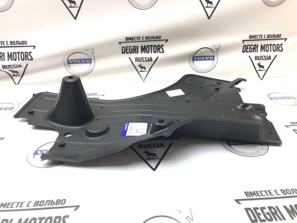 Защита бензобака пластиковая правая \\ VOLVO Original 31200365