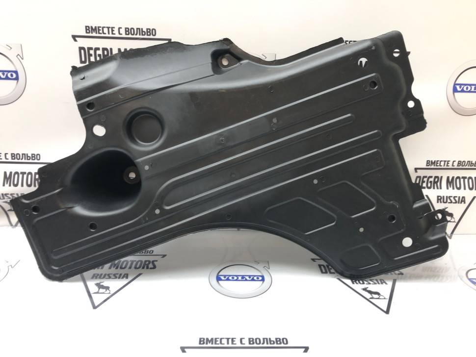 Защита бензобака пластиковая правая \\ VOLVO Original 31200365