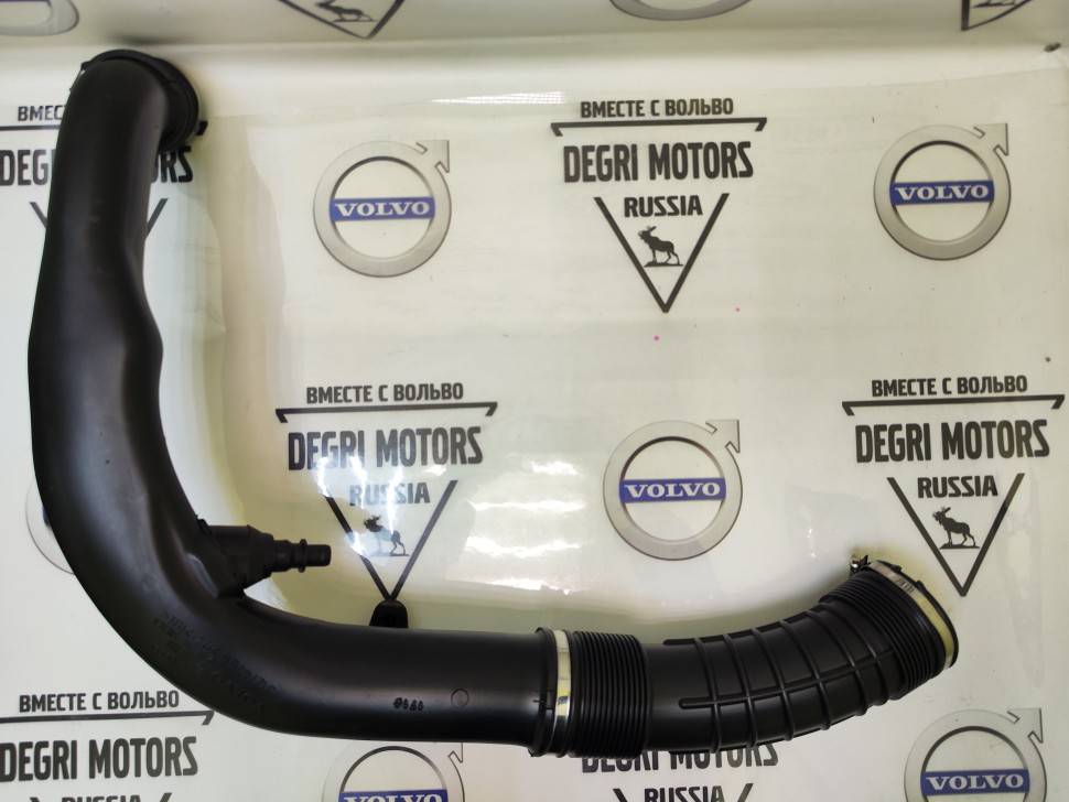 Патрубок воздушного фильтра Volvo S80 II, XC70 II, XC60 \\ VOLVO Original 31274767