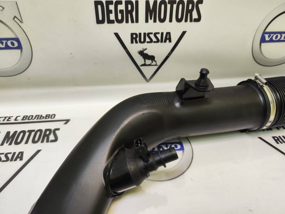 Патрубок воздушного фильтра Volvo S80 II, XC70 II, XC60 \\ VOLVO Original 31274767