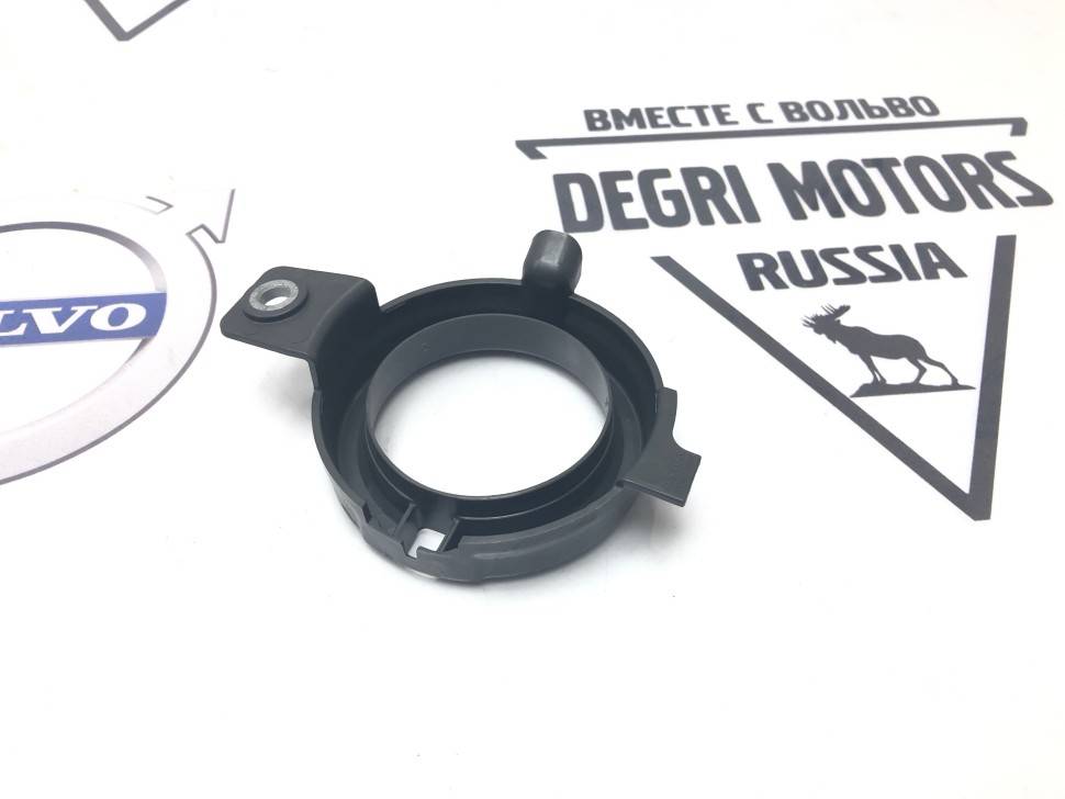 Пыльник задней ступицы Вольво S60, V70 II, S80, XC70, ХС90 \\ левый \\ VOLVO Original 31329228